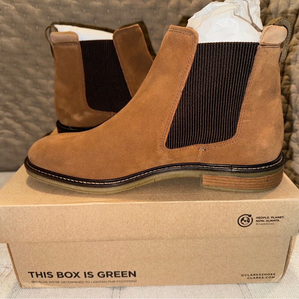 Clarks Men's Cognac Suede Chelsea Boots
